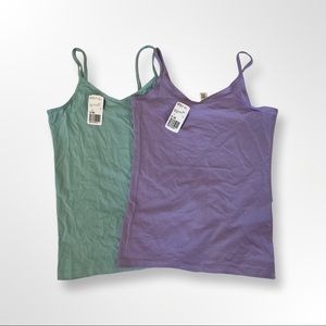 Lot of 2 - Forever 21 V-Neck Cami. Size Large.
